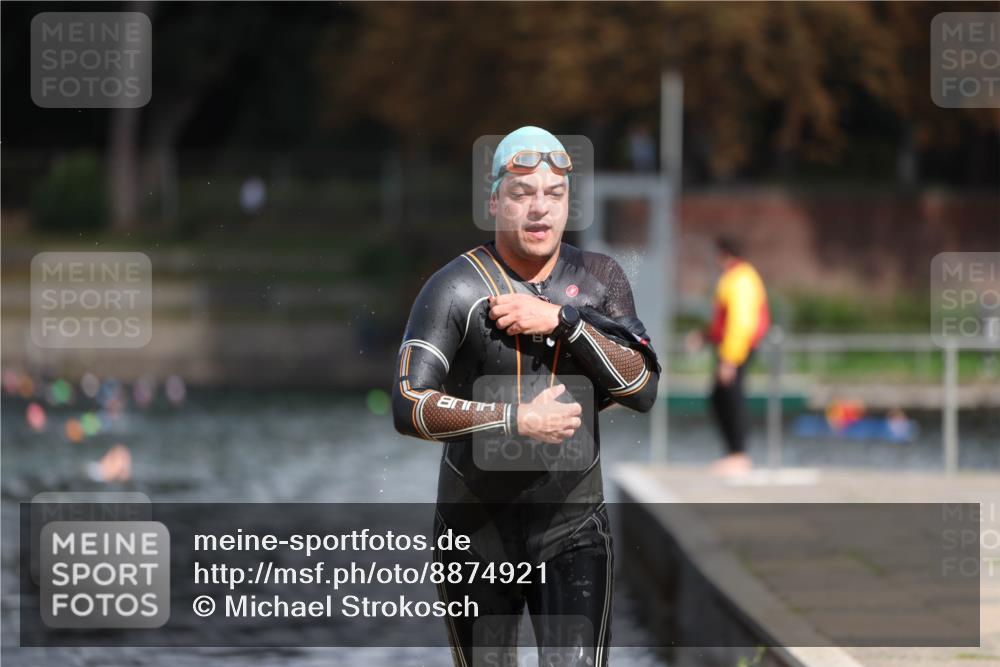 14.09.2025 - Stadtparktriathlon Michael Strokosch http://msf.ph/oto/8874921 14.09.2025 12:51:17 Schwimmen  meine-sportfotos.de
