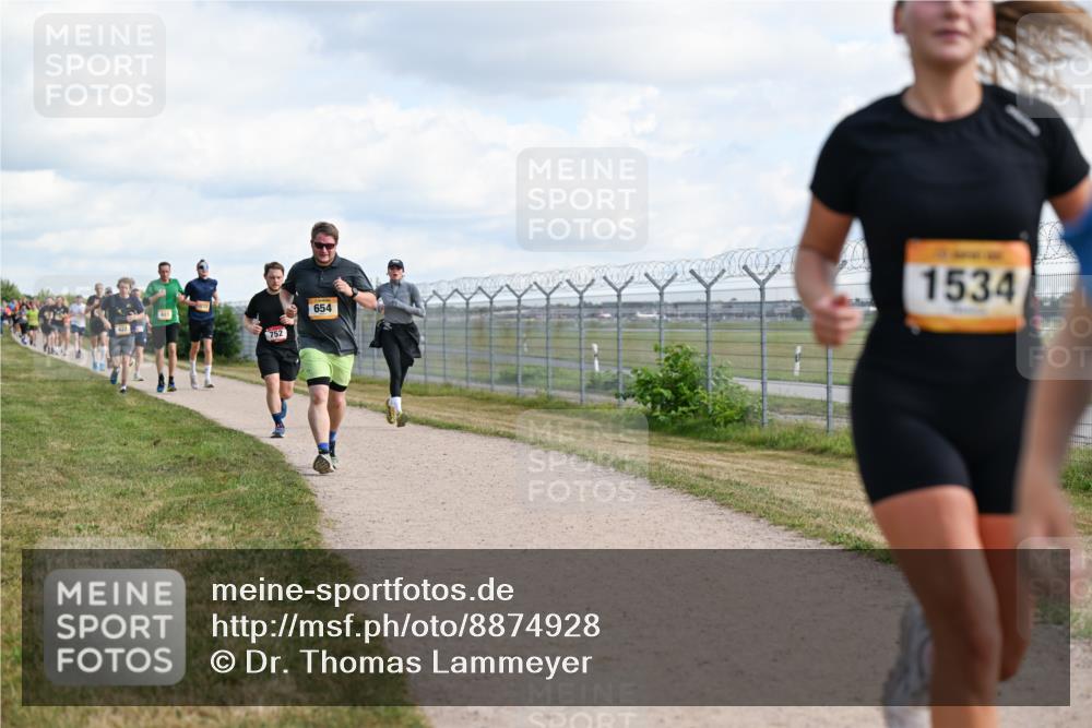 14.09.2025 - Airport Race Dr. Thomas Lammeyer http://msf.ph/oto/8874928 14.09.2025 12:19:39 Laufen 752, 654, 1534 meine-sportfotos.de