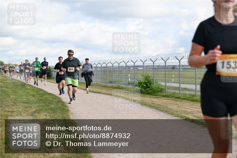 14.09.2025 - Airport Race Dr. Thomas Lammeyer http://msf.ph/oto/8874932 14.09.2025 12:19:39 Laufen 752, 654, 153 meine-sportfotos.de