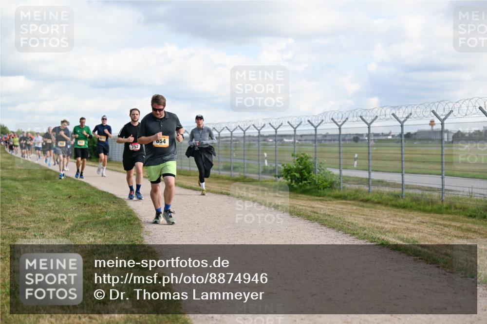 14.09.2025 - Airport Race Dr. Thomas Lammeyer http://msf.ph/oto/8874946 14.09.2025 12:19:40 Laufen 752, 054 meine-sportfotos.de