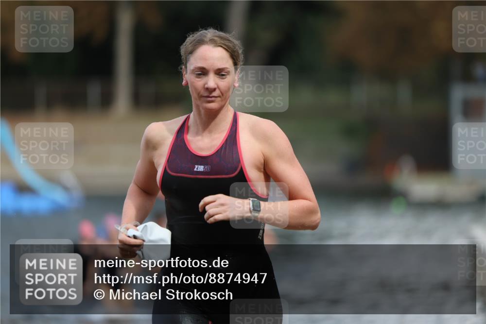 14.09.2025 - Stadtparktriathlon Michael Strokosch http://msf.ph/oto/8874947 14.09.2025 12:51:40 Schwimmen 1426, 1443, 1479, 1513 meine-sportfotos.de