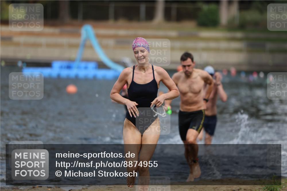 14.09.2025 - Stadtparktriathlon Michael Strokosch http://msf.ph/oto/8874955 14.09.2025 12:51:46 Schwimmen 1443, 1459, 1479, 1513 meine-sportfotos.de