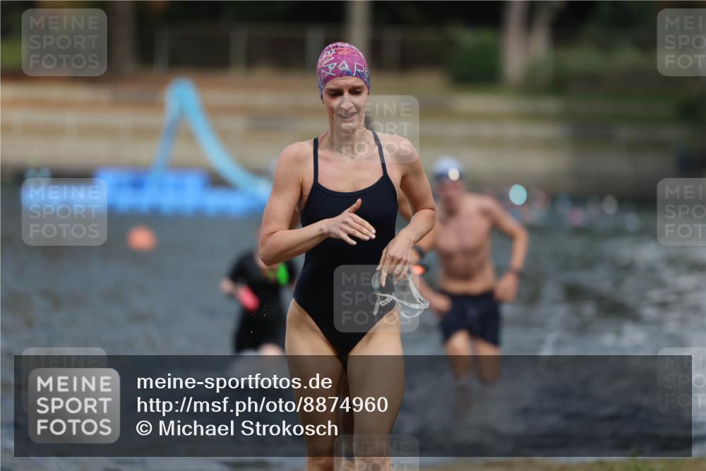 14.09.2025 - Stadtparktriathlon Michael Strokosch http://msf.ph/oto/8874960 14.09.2025 12:51:47 Schwimmen 1443, 1459, 1479, 1513 meine-sportfotos.de