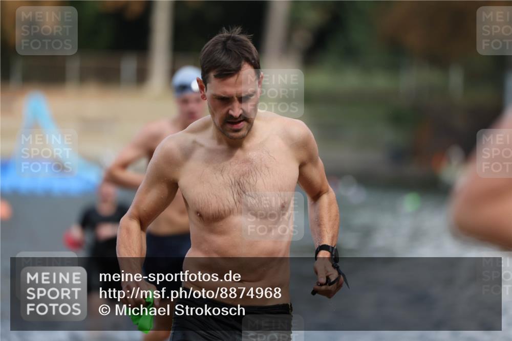 14.09.2025 - Stadtparktriathlon Michael Strokosch http://msf.ph/oto/8874968 14.09.2025 12:51:50 Schwimmen 1443, 1459, 1479, 1494, 1513 meine-sportfotos.de