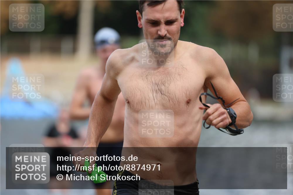 14.09.2025 - Stadtparktriathlon Michael Strokosch http://msf.ph/oto/8874971 14.09.2025 12:51:50 Schwimmen 1443, 1459, 1479, 1494, 1513 meine-sportfotos.de