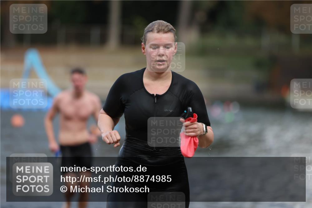 14.09.2025 - Stadtparktriathlon Michael Strokosch http://msf.ph/oto/8874985 14.09.2025 12:51:57 Schwimmen 1459, 1494 meine-sportfotos.de