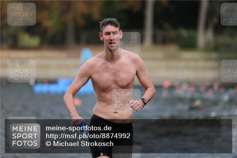 14.09.2025 - Stadtparktriathlon Michael Strokosch http://msf.ph/oto/8874992 14.09.2025 12:52:00 Schwimmen 1459, 1494 meine-sportfotos.de