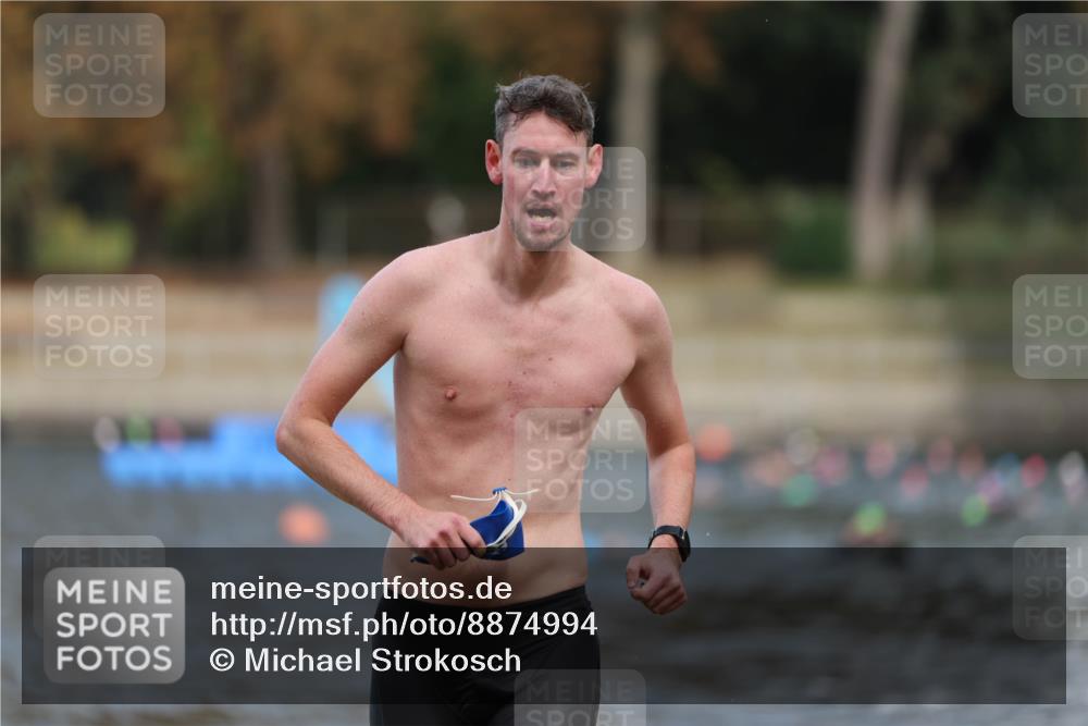 14.09.2025 - Stadtparktriathlon Michael Strokosch http://msf.ph/oto/8874994 14.09.2025 12:52:00 Schwimmen 1459, 1494 meine-sportfotos.de
