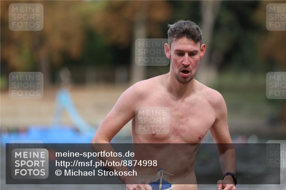 14.09.2025 - Stadtparktriathlon Michael Strokosch http://msf.ph/oto/8874998 14.09.2025 12:52:01 Schwimmen 1459, 1494 meine-sportfotos.de
