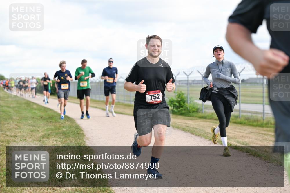 14.09.2025 - Airport Race Dr. Thomas Lammeyer http://msf.ph/oto/8874999 14.09.2025 12:19:44 Laufen 423, 752 meine-sportfotos.de