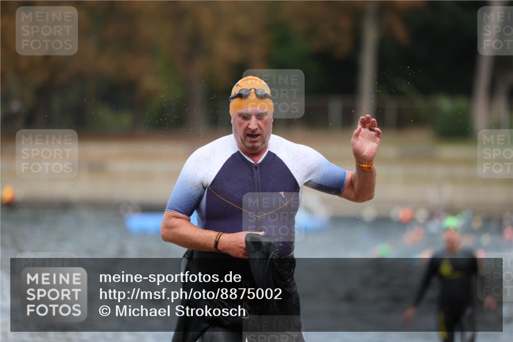 14.09.2025 - Stadtparktriathlon Michael Strokosch http://msf.ph/oto/8875002 14.09.2025 12:52:26 Schwimmen 1444, 1495, 1511, 1521 meine-sportfotos.de