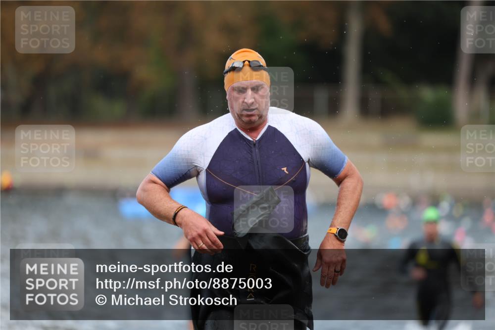 14.09.2025 - Stadtparktriathlon Michael Strokosch http://msf.ph/oto/8875003 14.09.2025 12:52:26 Schwimmen 1444, 1495, 1511, 1521 meine-sportfotos.de