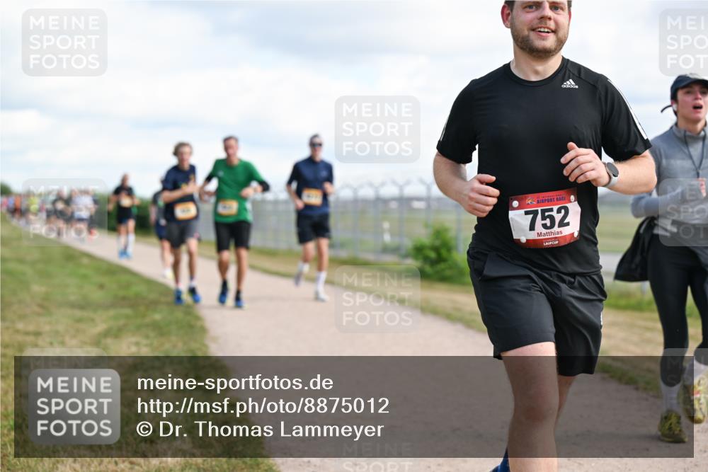 14.09.2025 - Airport Race Dr. Thomas Lammeyer http://msf.ph/oto/8875012 14.09.2025 12:19:45 Laufen 752 meine-sportfotos.de