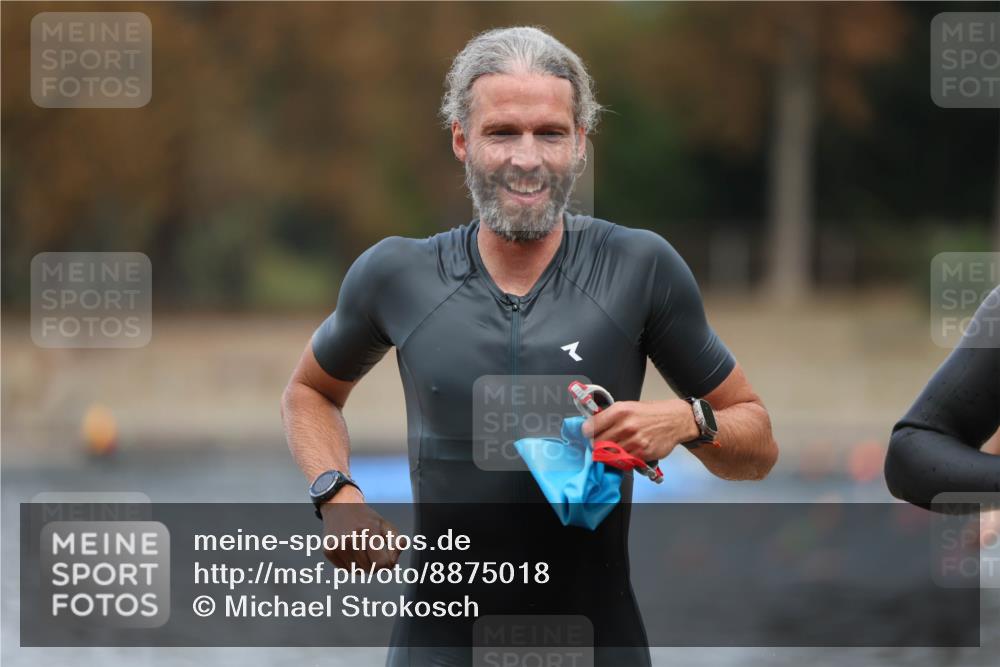 14.09.2025 - Stadtparktriathlon Michael Strokosch http://msf.ph/oto/8875018 14.09.2025 12:52:34 Schwimmen 1444, 1495, 1521 meine-sportfotos.de