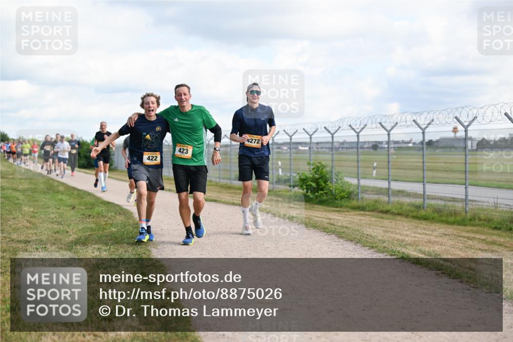 14.09.2025 - Airport Race Dr. Thomas Lammeyer http://msf.ph/oto/8875026 14.09.2025 12:19:46 Laufen 422, 423, 4272 meine-sportfotos.de