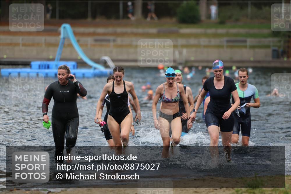 14.09.2025 - Stadtparktriathlon Michael Strokosch http://msf.ph/oto/8875027 14.09.2025 12:53:03 Schwimmen 1430, 1431, 1438, 1448, 1460, 1472, 1508 meine-sportfotos.de