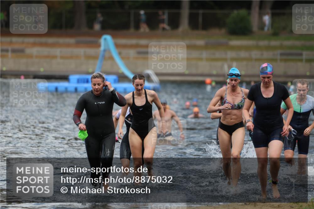 14.09.2025 - Stadtparktriathlon Michael Strokosch http://msf.ph/oto/8875032 14.09.2025 12:53:04 Schwimmen 1430, 1431, 1438, 1448, 1460, 1463, 1472, 1508 meine-sportfotos.de