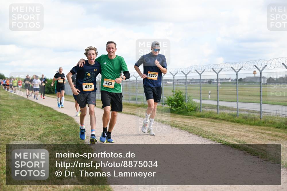 14.09.2025 - Airport Race Dr. Thomas Lammeyer http://msf.ph/oto/8875034 14.09.2025 12:19:46 Laufen 1152, 422, 423, 4272 meine-sportfotos.de