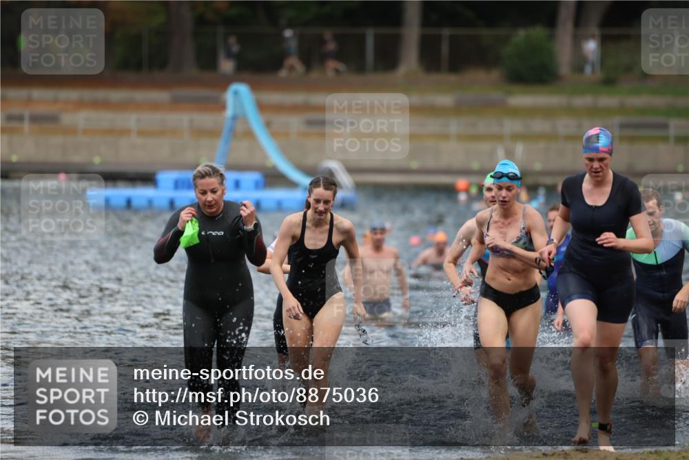 14.09.2025 - Stadtparktriathlon Michael Strokosch http://msf.ph/oto/8875036 14.09.2025 12:53:04 Schwimmen 1430, 1431, 1438, 1448, 1460, 1463, 1472, 1508 meine-sportfotos.de
