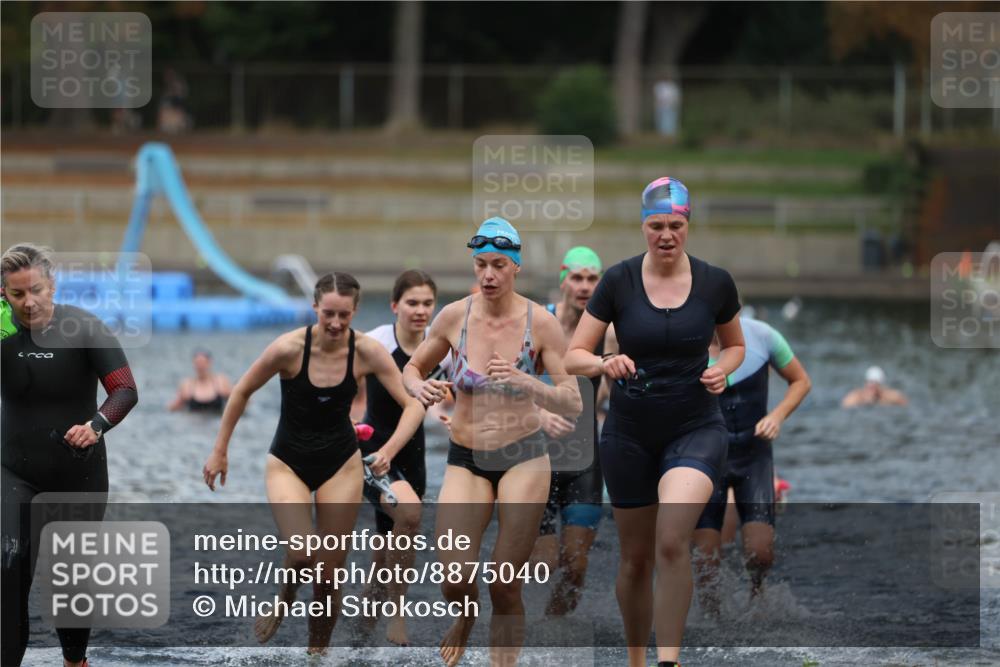 14.09.2025 - Stadtparktriathlon Michael Strokosch http://msf.ph/oto/8875040 14.09.2025 12:53:06 Schwimmen 1430, 1431, 1438, 1448, 1460, 1463, 1472, 1508 meine-sportfotos.de