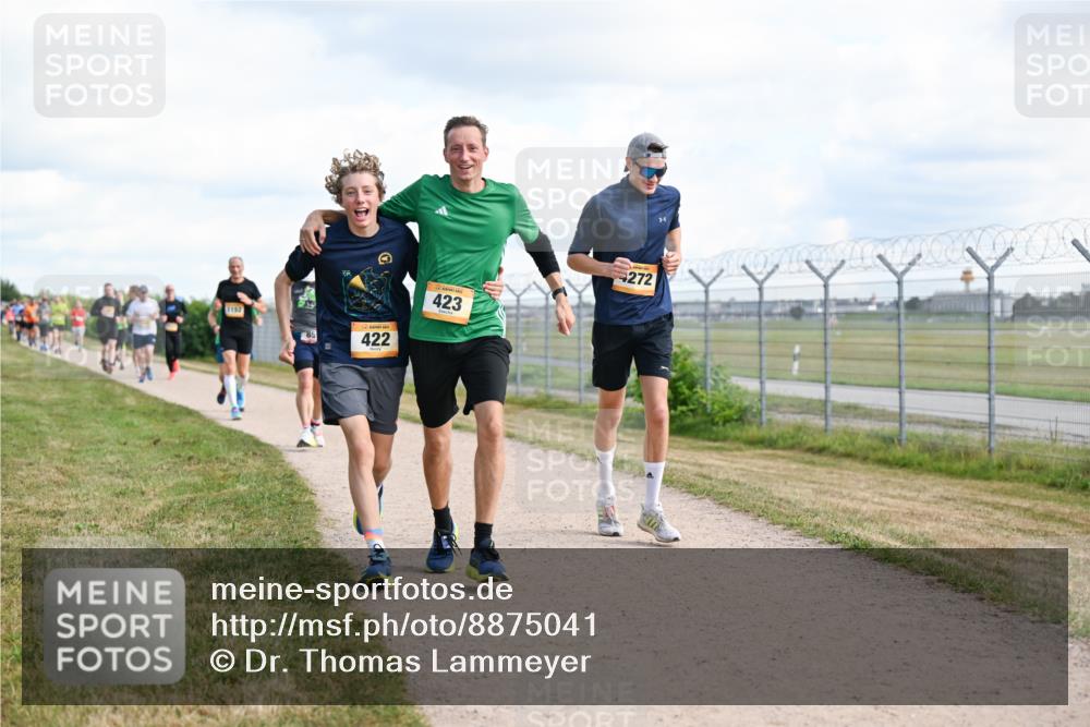 14.09.2025 - Airport Race Dr. Thomas Lammeyer http://msf.ph/oto/8875041 14.09.2025 12:19:46 Laufen 1152, 422, 423, 272 meine-sportfotos.de