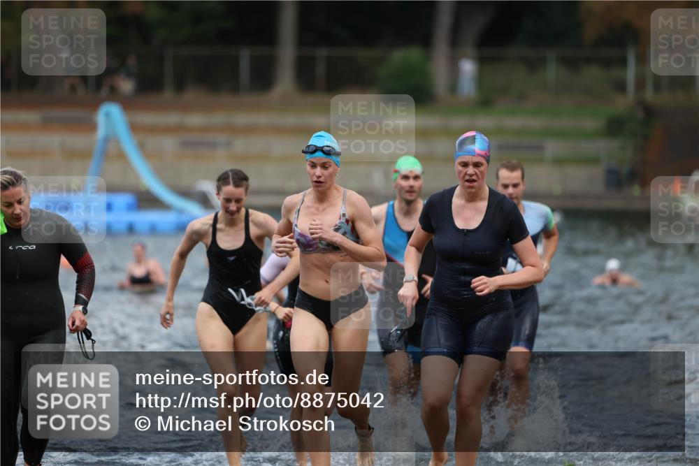 14.09.2025 - Stadtparktriathlon Michael Strokosch http://msf.ph/oto/8875042 14.09.2025 12:53:06 Schwimmen 1430, 1431, 1438, 1448, 1460, 1463, 1472, 1508 meine-sportfotos.de
