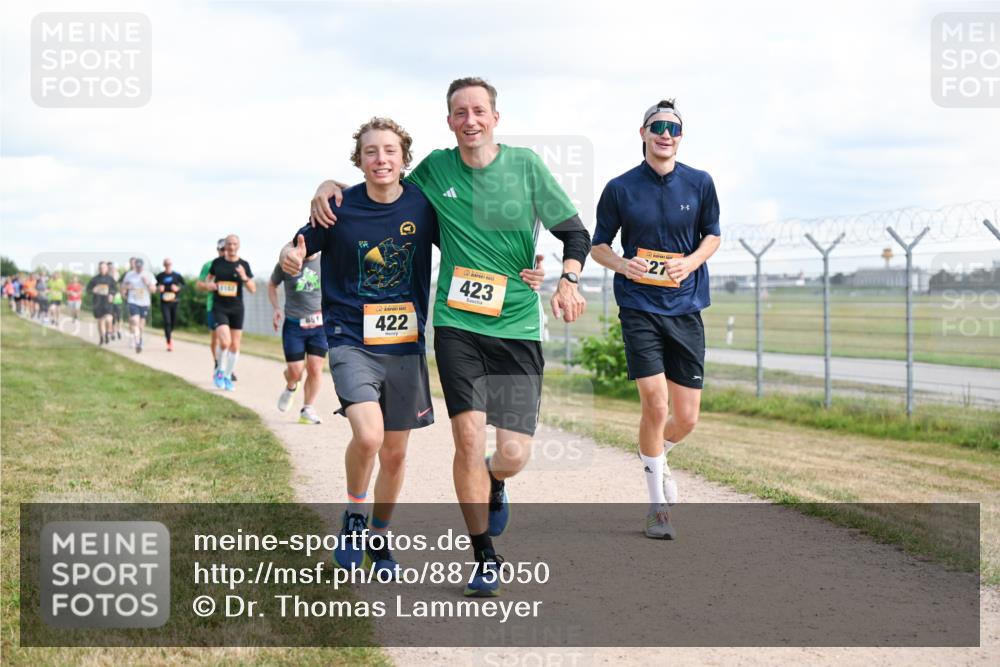 14.09.2025 - Airport Race Dr. Thomas Lammeyer http://msf.ph/oto/8875050 14.09.2025 12:19:47 Laufen 861, 422, 423, 27 meine-sportfotos.de