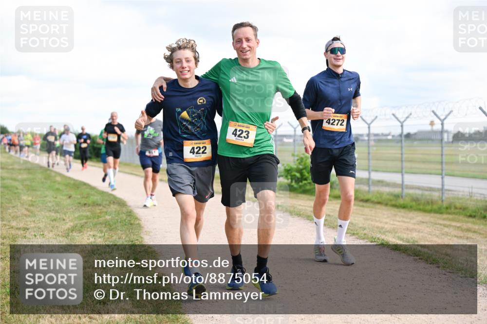 14.09.2025 - Airport Race Dr. Thomas Lammeyer http://msf.ph/oto/8875054 14.09.2025 12:19:47 Laufen 422, 423, 4272 meine-sportfotos.de