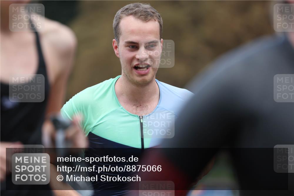 14.09.2025 - Stadtparktriathlon Michael Strokosch http://msf.ph/oto/8875066 14.09.2025 12:53:13 Schwimmen 1430, 1431, 1448, 1460, 1463, 1468, 1472, 1508, 1517 meine-sportfotos.de