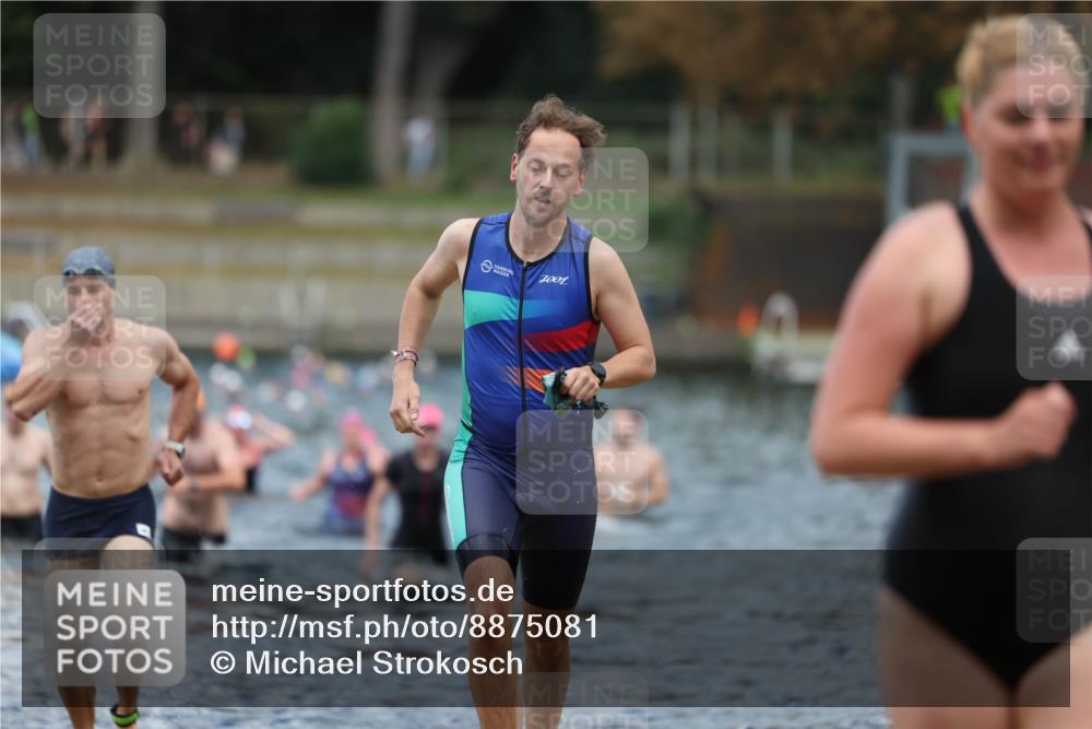 14.09.2025 - Stadtparktriathlon Michael Strokosch http://msf.ph/oto/8875081 14.09.2025 12:53:17 Schwimmen 1451, 1463, 1468, 1496, 1517 meine-sportfotos.de