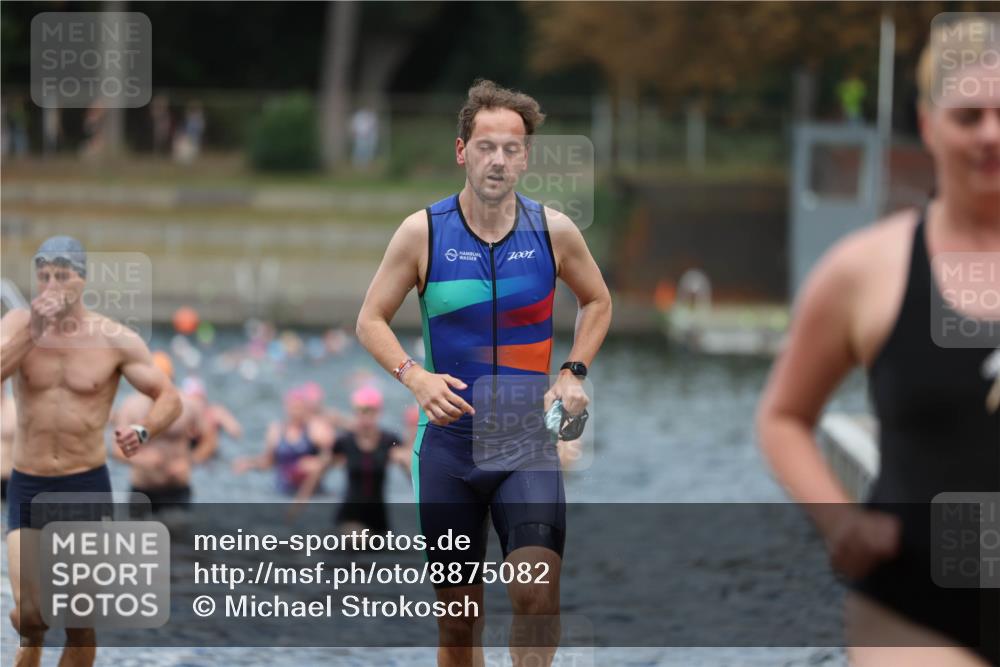 14.09.2025 - Stadtparktriathlon Michael Strokosch http://msf.ph/oto/8875082 14.09.2025 12:53:17 Schwimmen 1451, 1463, 1468, 1496, 1517 meine-sportfotos.de