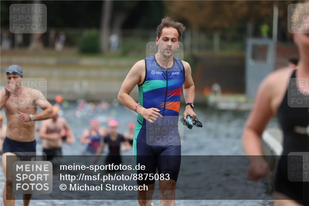 14.09.2025 - Stadtparktriathlon Michael Strokosch http://msf.ph/oto/8875083 14.09.2025 12:53:18 Schwimmen 1432, 1439, 1451, 1463, 1468, 1496, 1517 meine-sportfotos.de