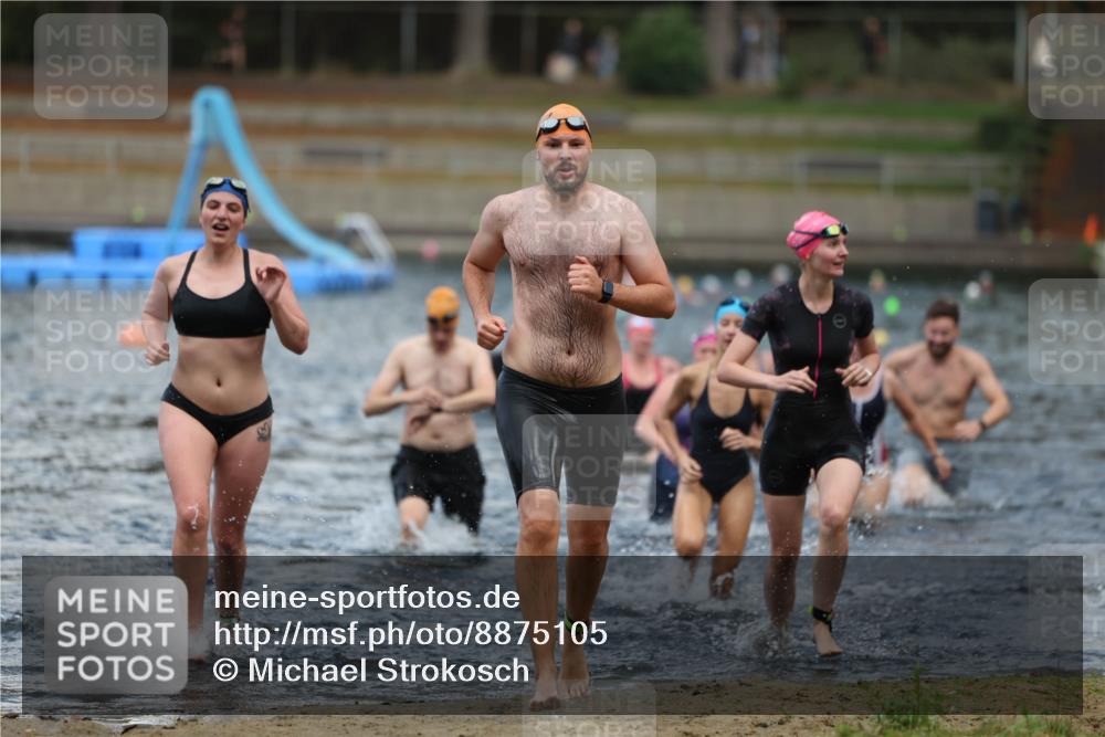 14.09.2025 - Stadtparktriathlon Michael Strokosch http://msf.ph/oto/8875105 14.09.2025 12:53:25 Schwimmen 1423, 1425, 1432, 1439, 1451, 1496, 1498, 1518 meine-sportfotos.de