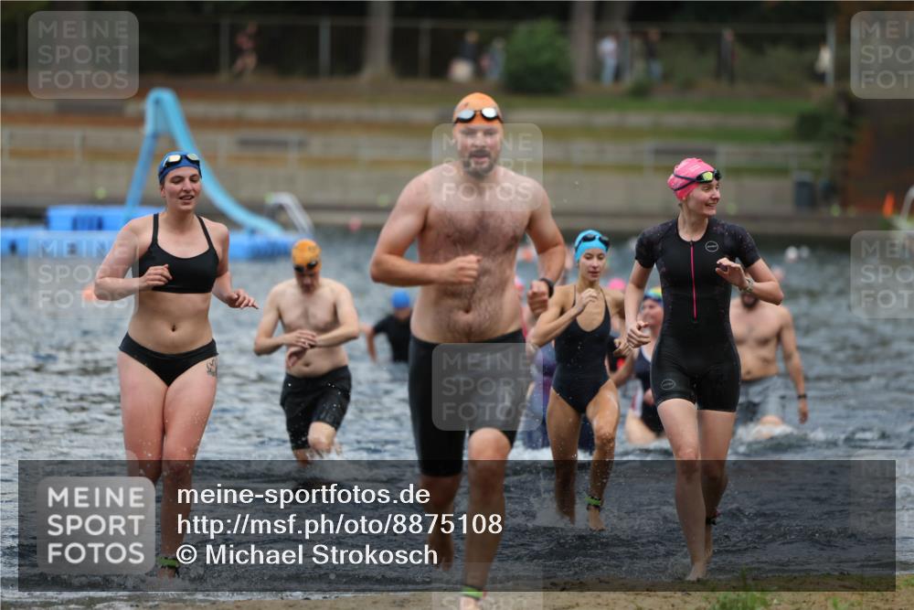 14.09.2025 - Stadtparktriathlon Michael Strokosch http://msf.ph/oto/8875108 14.09.2025 12:53:26 Schwimmen 1423, 1425, 1432, 1439, 1451, 1496, 1498, 1518 meine-sportfotos.de