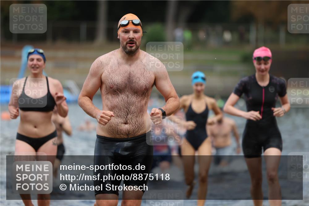 14.09.2025 - Stadtparktriathlon Michael Strokosch http://msf.ph/oto/8875118 14.09.2025 12:53:27 Schwimmen 1423, 1425, 1427, 1432, 1439, 1451, 1496, 1498, 1518 meine-sportfotos.de