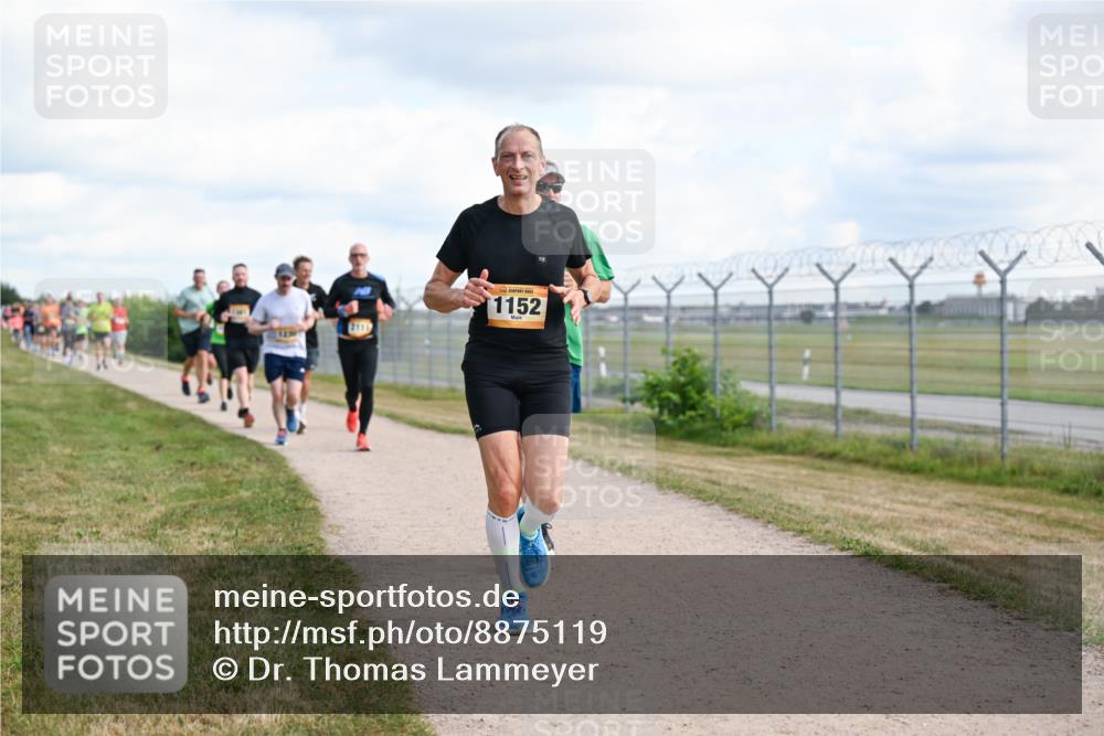 14.09.2025 - Airport Race Dr. Thomas Lammeyer http://msf.ph/oto/8875119 14.09.2025 12:19:52 Laufen 2111, 1152 meine-sportfotos.de