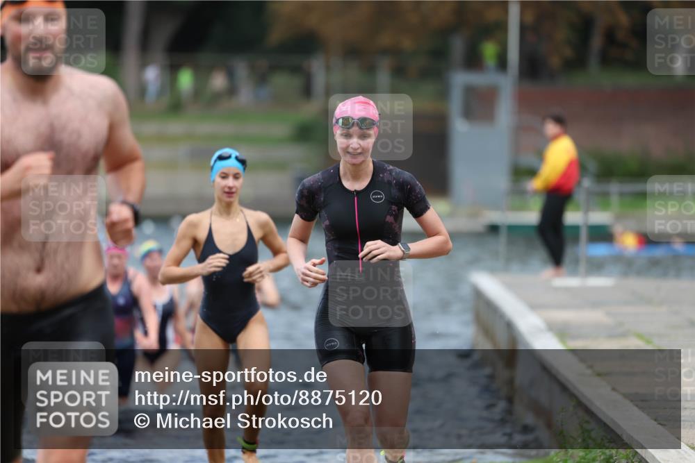 14.09.2025 - Stadtparktriathlon Michael Strokosch http://msf.ph/oto/8875120 14.09.2025 12:53:28 Schwimmen 1423, 1425, 1427, 1432, 1439, 1451, 1496, 1498, 1518 meine-sportfotos.de