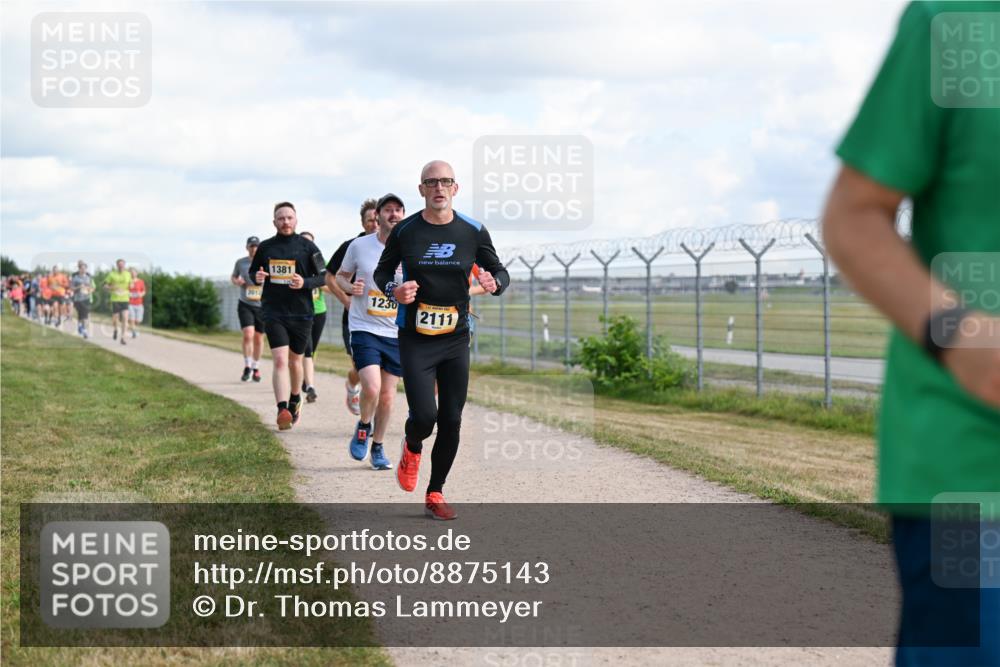 14.09.2025 - Airport Race Dr. Thomas Lammeyer http://msf.ph/oto/8875143 14.09.2025 12:19:55 Laufen 1381, 1230, 2111 meine-sportfotos.de
