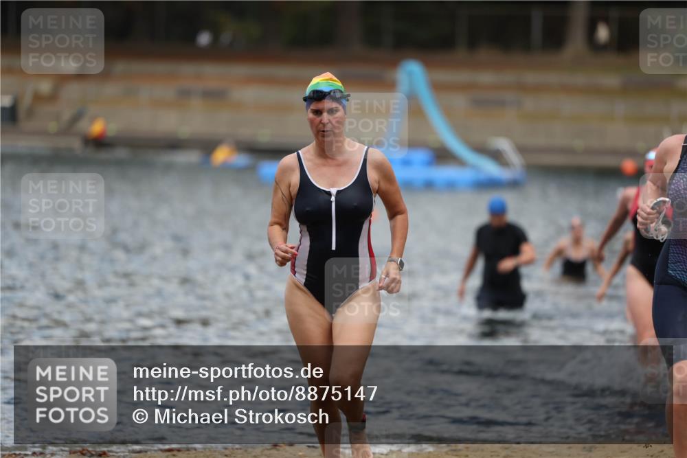 14.09.2025 - Stadtparktriathlon Michael Strokosch http://msf.ph/oto/8875147 14.09.2025 12:53:35 Schwimmen 1423, 1425, 1427, 1436, 1453, 1498, 1518 meine-sportfotos.de