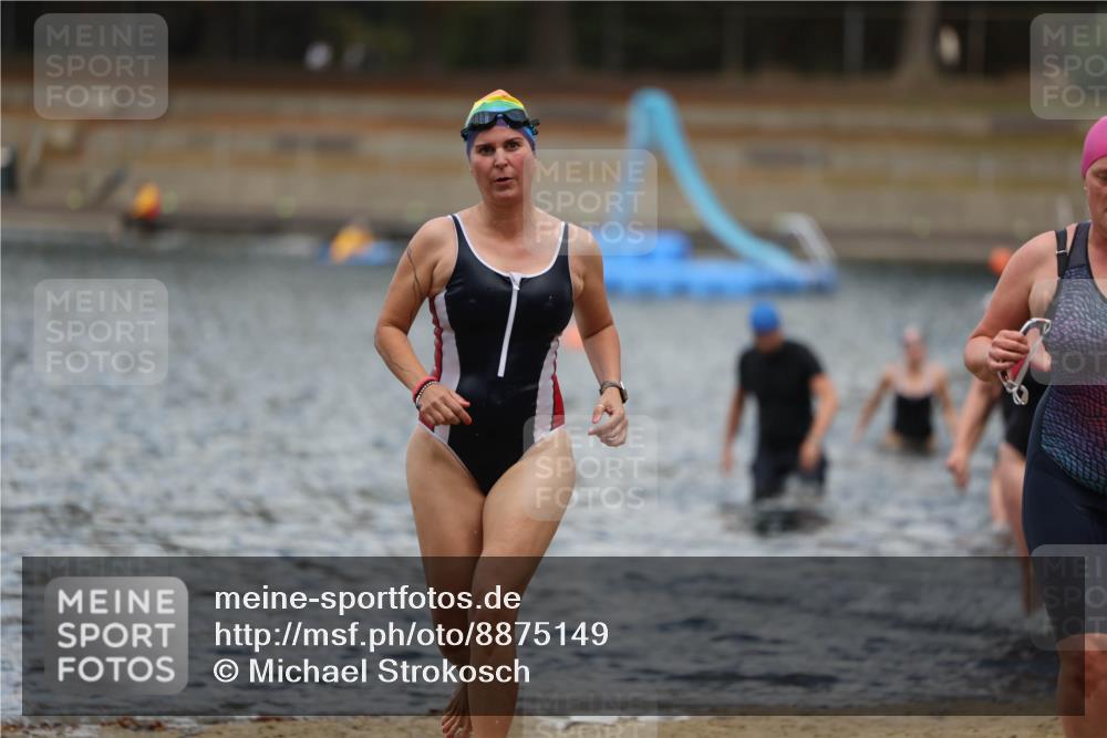 14.09.2025 - Stadtparktriathlon Michael Strokosch http://msf.ph/oto/8875149 14.09.2025 12:53:35 Schwimmen 1423, 1425, 1427, 1436, 1453, 1498, 1518 meine-sportfotos.de