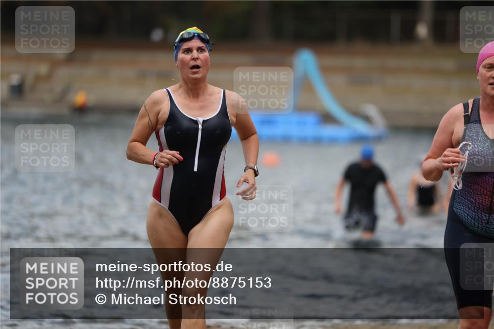 14.09.2025 - Stadtparktriathlon Michael Strokosch http://msf.ph/oto/8875153 14.09.2025 12:53:36 Schwimmen 1423, 1425, 1427, 1436, 1450, 1453, 1497, 1498, 1518 meine-sportfotos.de