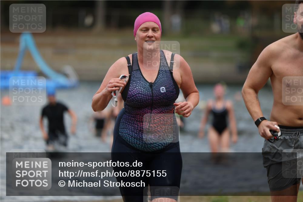 14.09.2025 - Stadtparktriathlon Michael Strokosch http://msf.ph/oto/8875155 14.09.2025 12:53:37 Schwimmen 1423, 1425, 1427, 1436, 1450, 1453, 1497, 1518 meine-sportfotos.de