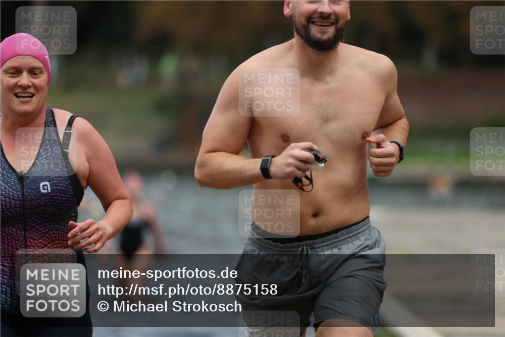 14.09.2025 - Stadtparktriathlon Michael Strokosch http://msf.ph/oto/8875158 14.09.2025 12:53:37 Schwimmen 1423, 1425, 1427, 1436, 1450, 1453, 1497, 1518 meine-sportfotos.de