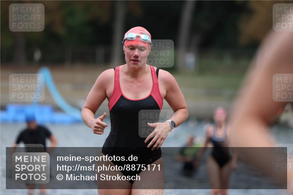 14.09.2025 - Stadtparktriathlon Michael Strokosch http://msf.ph/oto/8875171 14.09.2025 12:53:42 Schwimmen 1427, 1436, 1450, 1453, 1467, 1497 meine-sportfotos.de