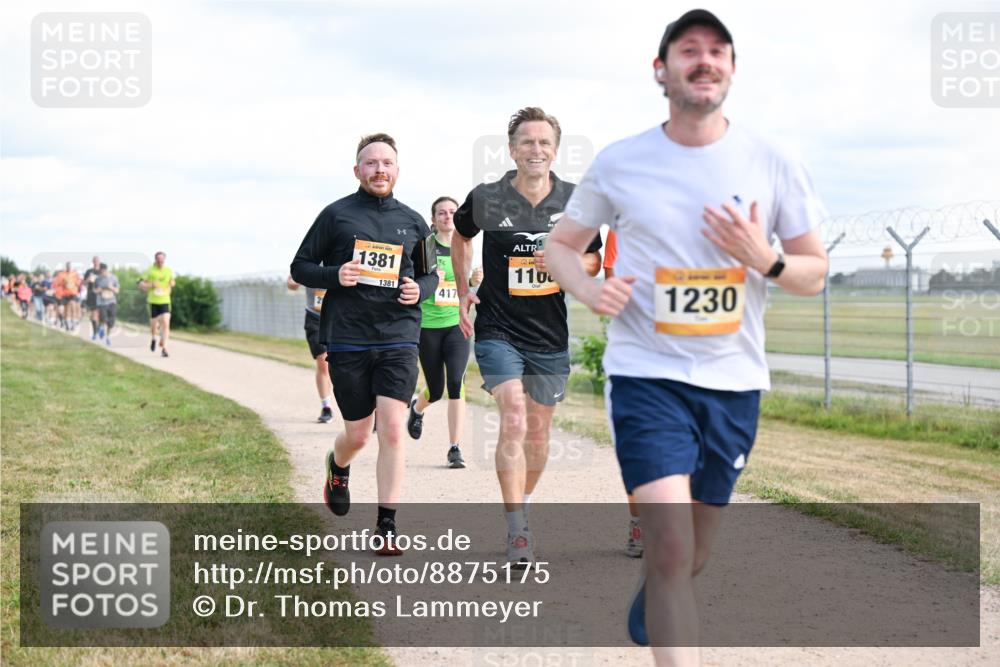 14.09.2025 - Airport Race Dr. Thomas Lammeyer http://msf.ph/oto/8875175 14.09.2025 12:19:58 Laufen 1381, 1381, 417, 110, 1230 meine-sportfotos.de