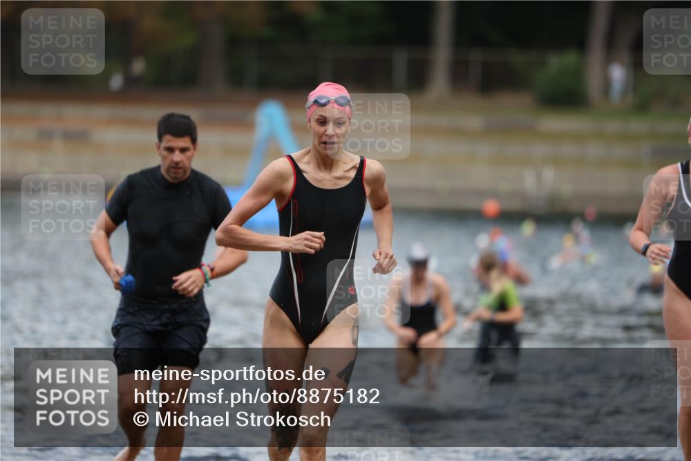 14.09.2025 - Stadtparktriathlon Michael Strokosch http://msf.ph/oto/8875182 14.09.2025 12:53:45 Schwimmen 1436, 1450, 1453, 1456, 1467, 1497 meine-sportfotos.de