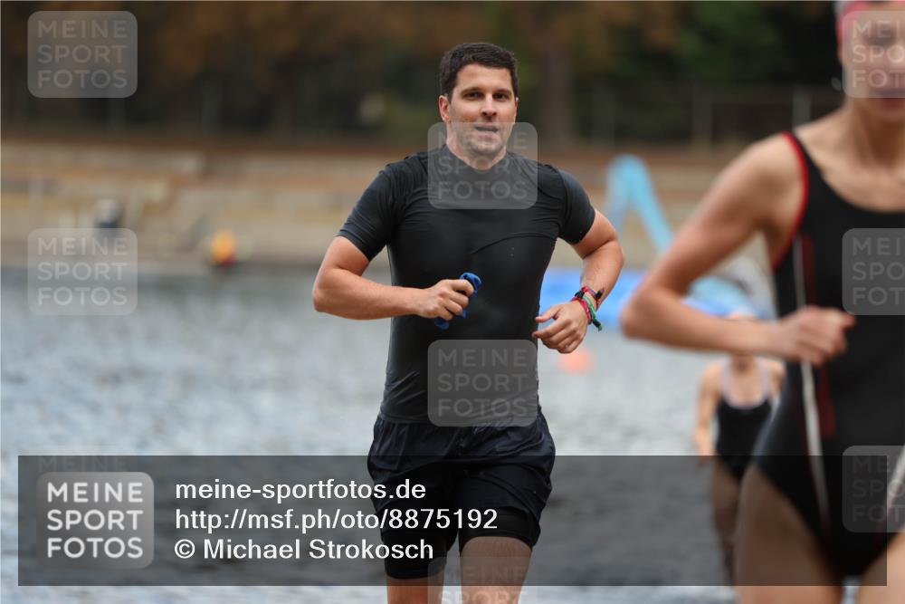 14.09.2025 - Stadtparktriathlon Michael Strokosch http://msf.ph/oto/8875192 14.09.2025 12:53:47 Schwimmen 1436, 1450, 1456, 1467, 1497 meine-sportfotos.de
