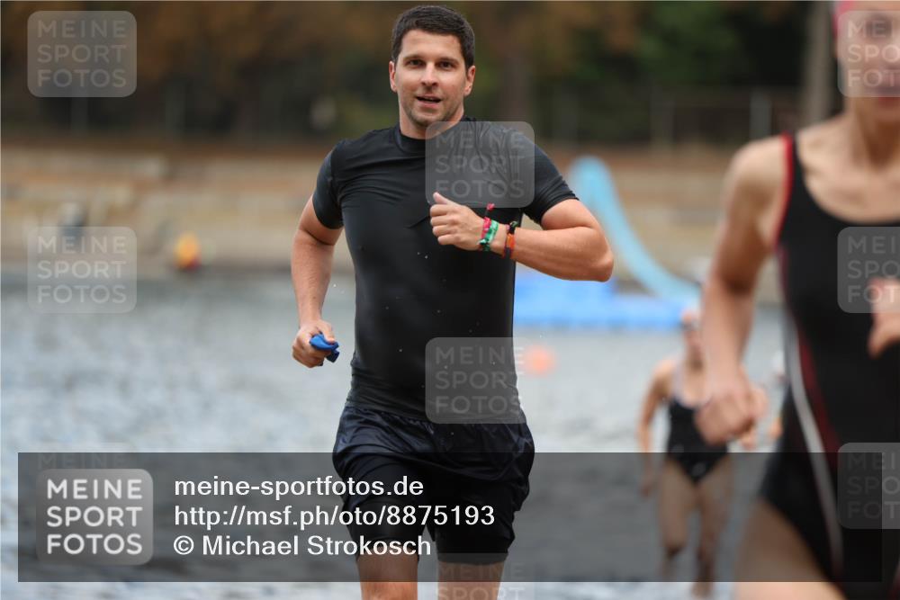14.09.2025 - Stadtparktriathlon Michael Strokosch http://msf.ph/oto/8875193 14.09.2025 12:53:47 Schwimmen 1436, 1450, 1456, 1467, 1497 meine-sportfotos.de