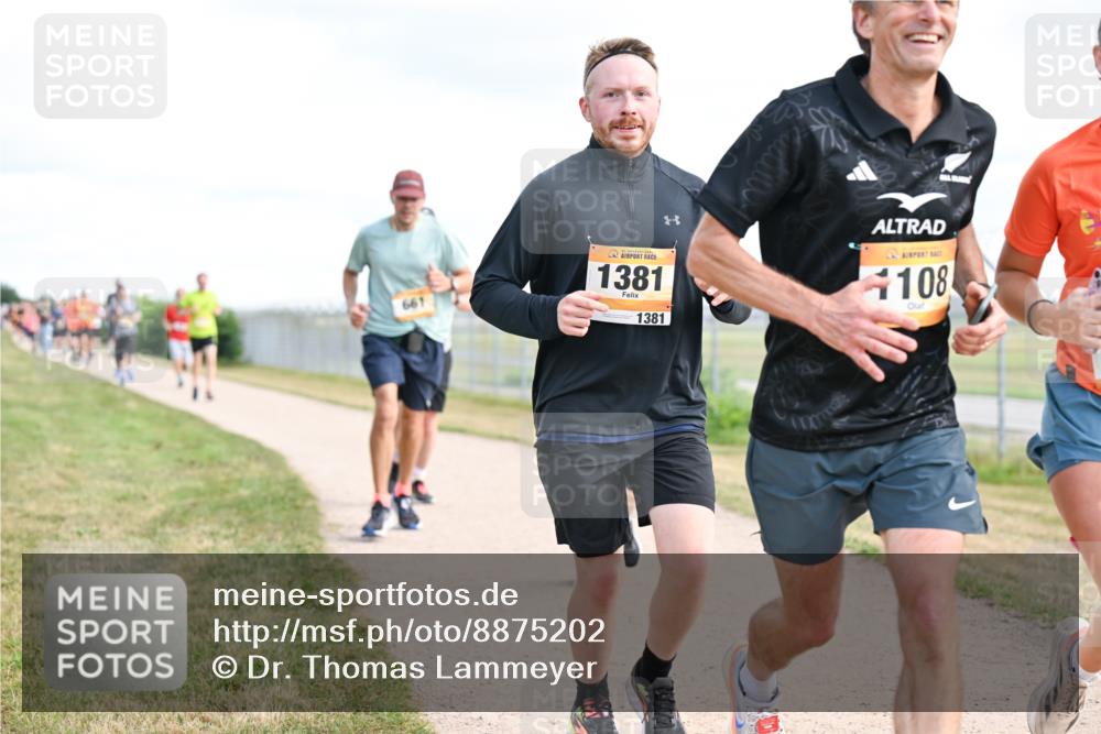 14.09.2025 - Airport Race Dr. Thomas Lammeyer http://msf.ph/oto/8875202 14.09.2025 12:19:59 Laufen 661, 1381, 1381, 108 meine-sportfotos.de