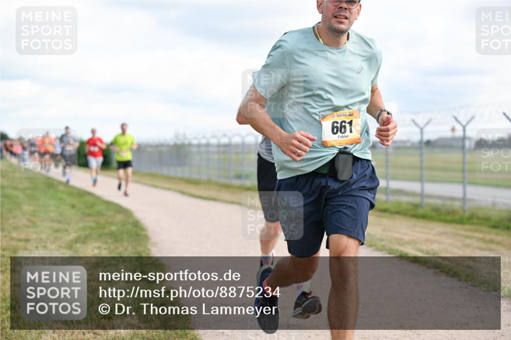 14.09.2025 - Airport Race Dr. Thomas Lammeyer http://msf.ph/oto/8875234 14.09.2025 12:20:01 Laufen 661 meine-sportfotos.de